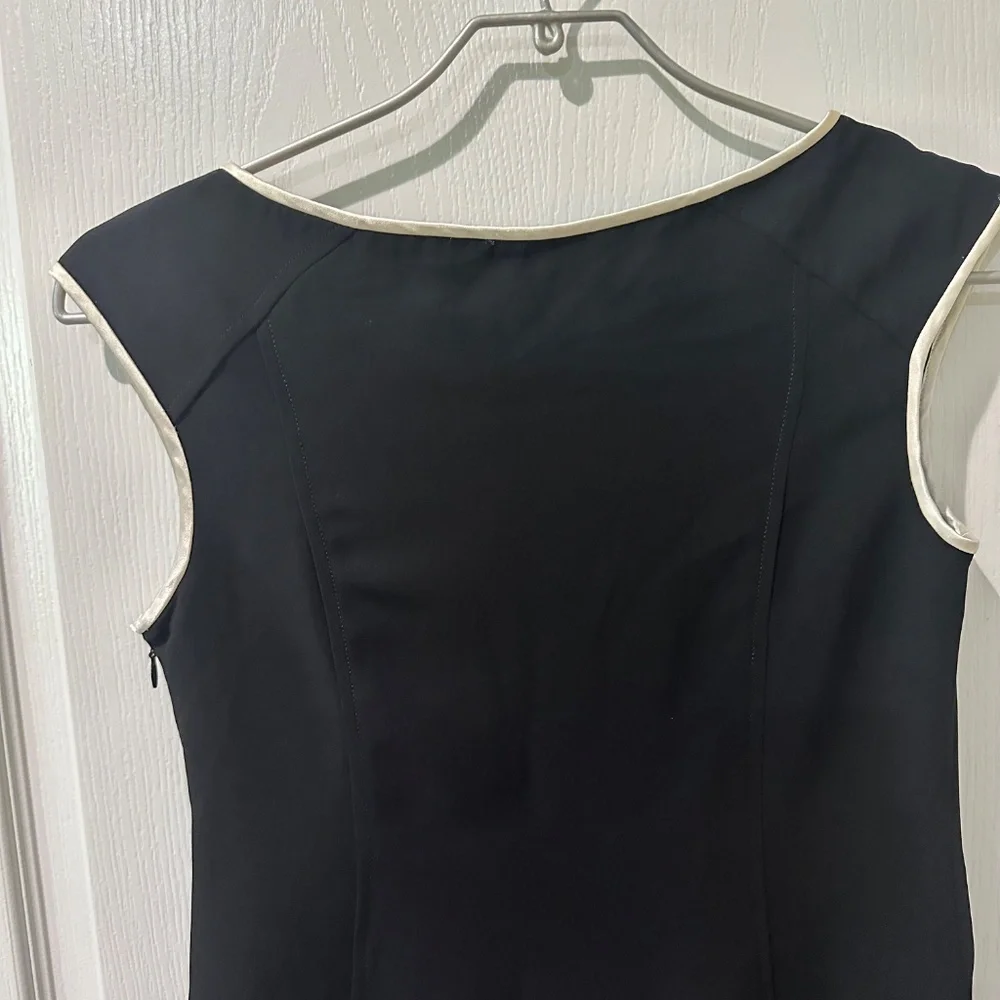 Evan Picone Black and White Sleeveless Sheath Dress - Picture 8 of 9